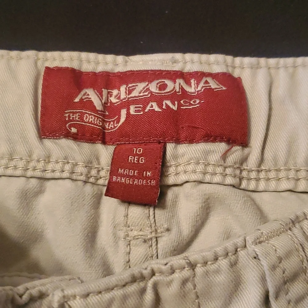 Boy's size 10 Arizona Jean Company shorts - Picture 3 of 3